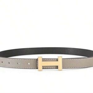 Size 110- women’s Gold H Buckle Reversible Leather Belt in Taupe and Black